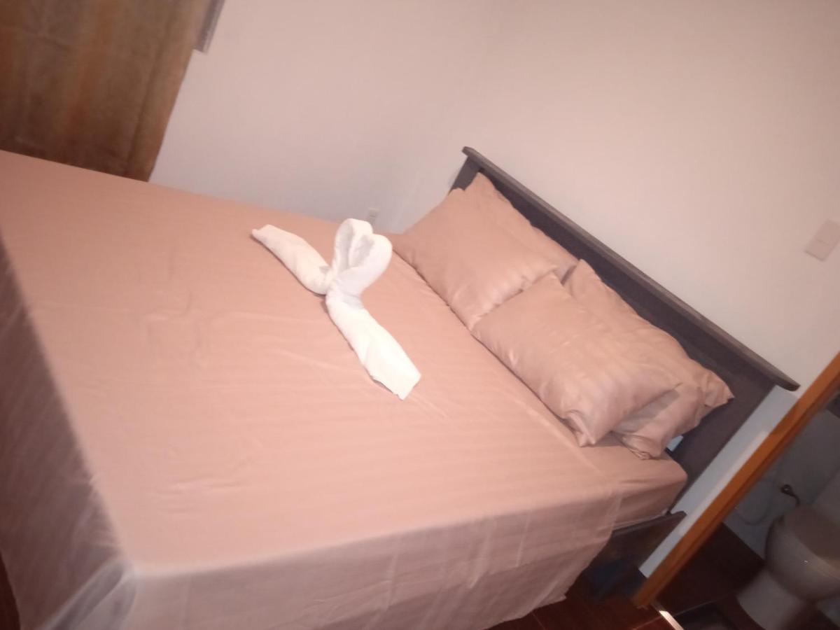 Sarah'S Garden Bnb & Spa Bed & Breakfast Clarin  Exterior photo