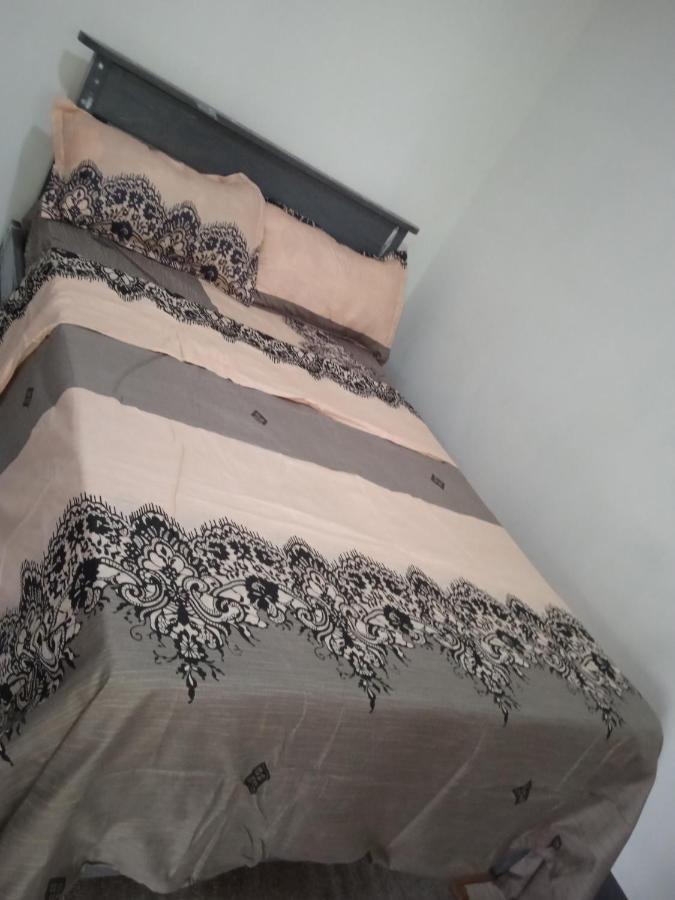 Sarah'S Garden Bnb & Spa Bed & Breakfast Clarin  Exterior photo