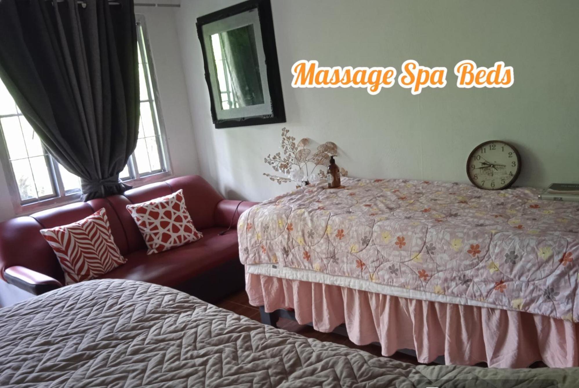 Sarah'S Garden Bnb & Spa Bed & Breakfast Clarin  Exterior photo