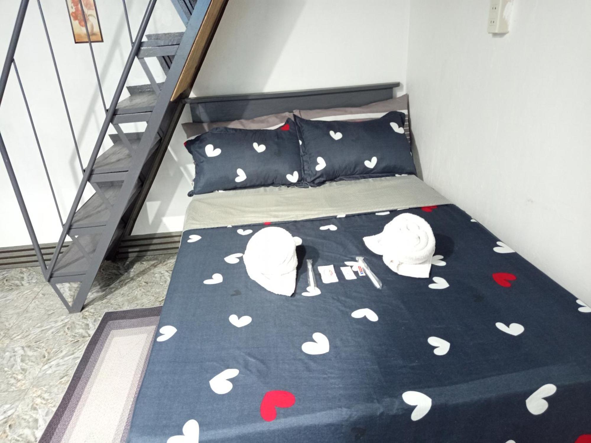 Sarah'S Garden Bnb & Spa Bed & Breakfast Clarin  Exterior photo