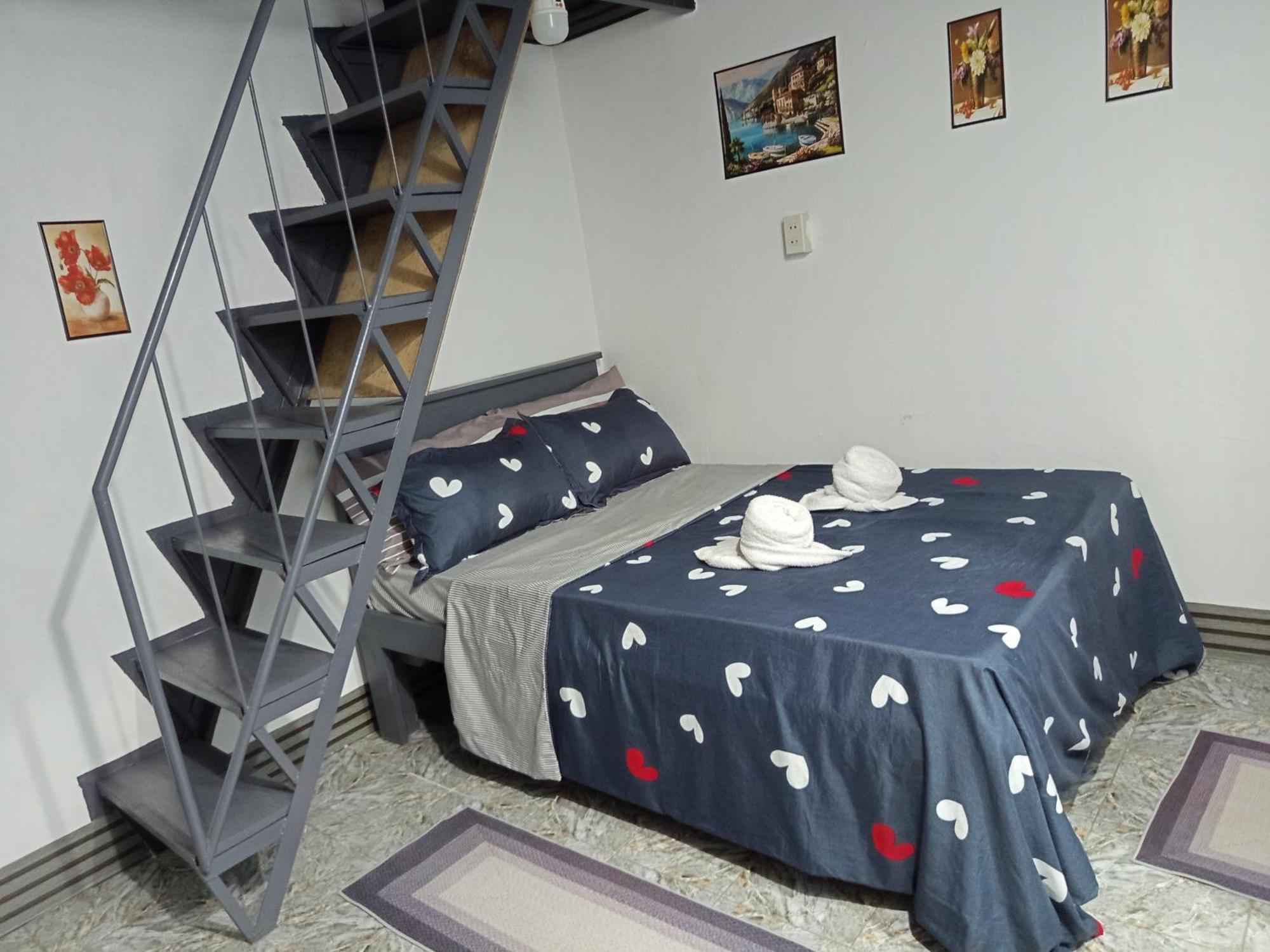 Sarah'S Garden Bnb & Spa Bed & Breakfast Clarin  Exterior photo